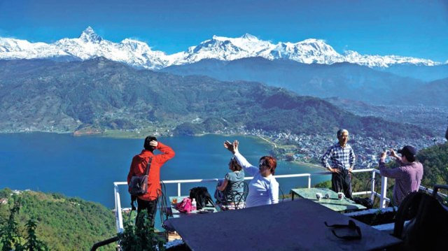 कोरोना महामारीः गण्डकी प्रदेशको पर्यटन व्यवसाय पुरानै अवस्थामा फर्किन अझै दुई वर्ष लाग्ने