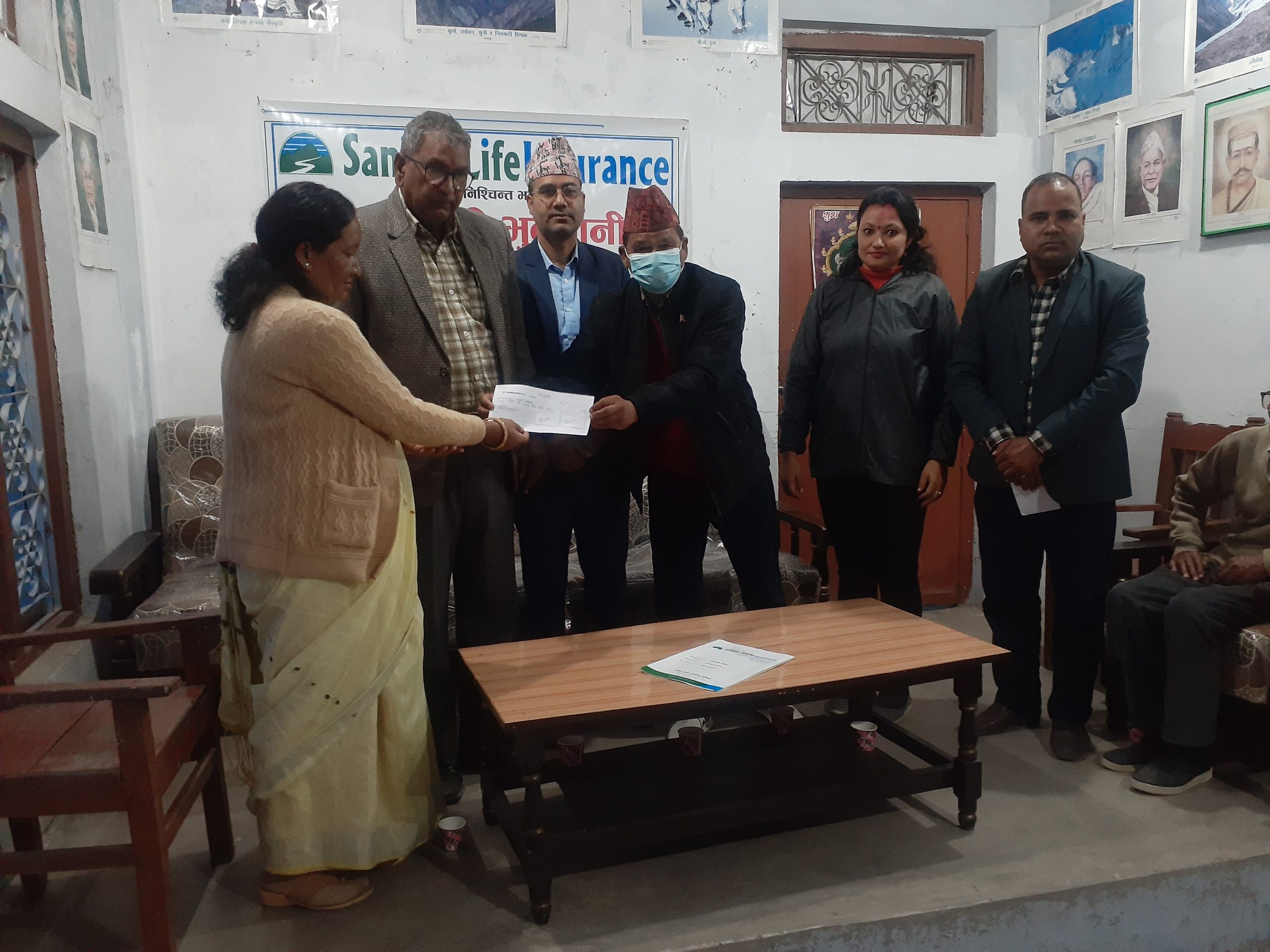 सानिमा लाइफको मृत्यु दाबी भुक्तानी, अत्तरियाकी धर्मी खण्डकाले पाइन् १० लाख २० हजार