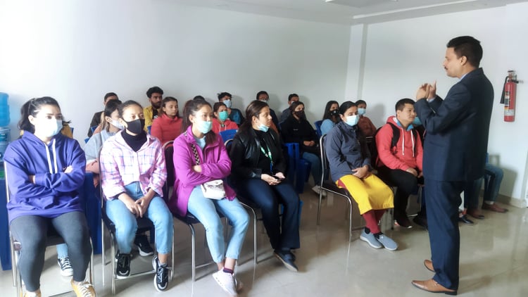 ज्योति लाइफको आधारभुत अभिकर्ता तालिम सम्पन्न