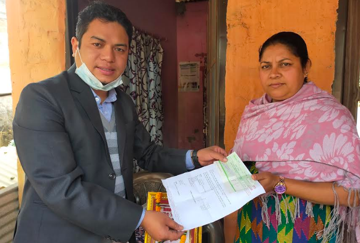 सूर्या लाइफद्धारा भट्टको परिवारलाई मृत्यु दाबी भुक्तानी