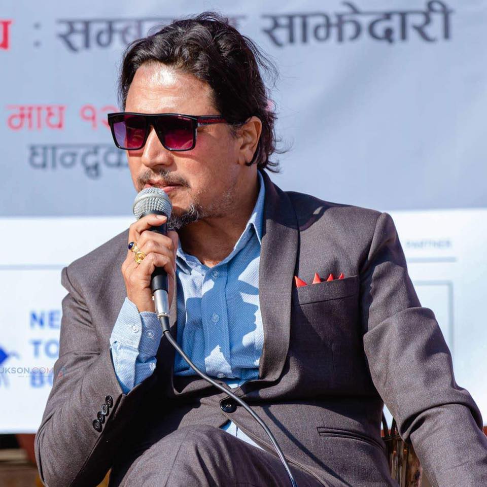 शेयर बजारलाई सामान्तीहरुको बजार भनेका प्रचण्डलाई कलाकार दिपक राज गिरीको व्यङ्ग्य