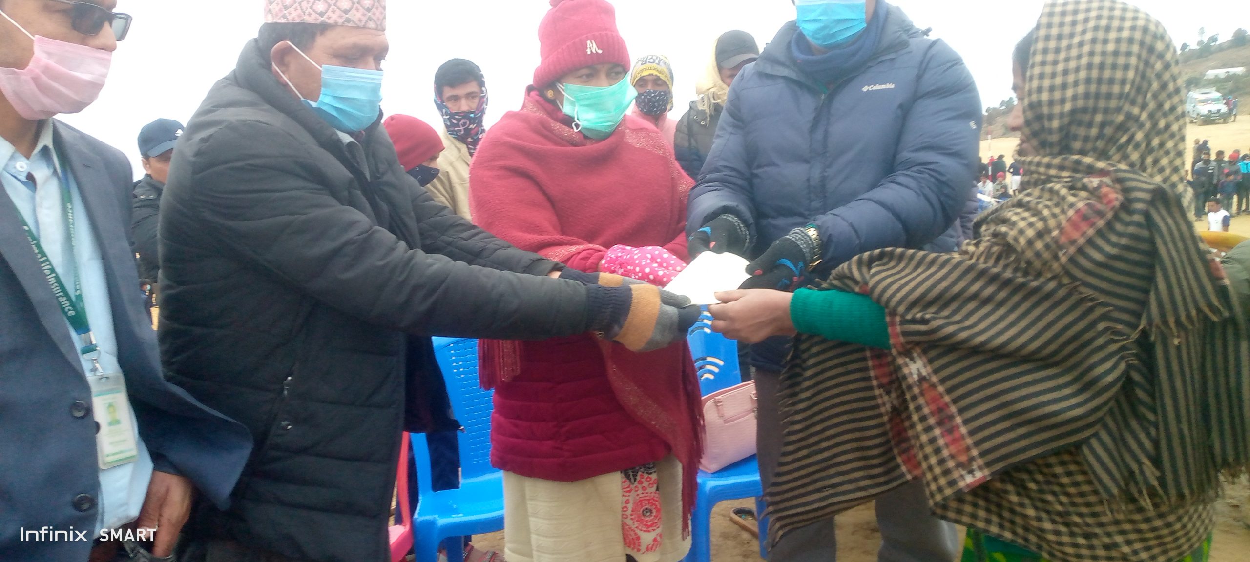 सानिमा लाइफले दियो देव सिंहकी श्रीमतिलाई ५ लाख मृत्यु दाबी रकम