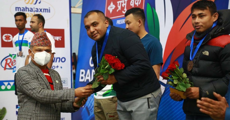 लुम्बिनी जनरलका रायमाझीले हात पारे बैंकिङ इन्स्योरेन्स मेन्स सिङगल्सको उपाधि