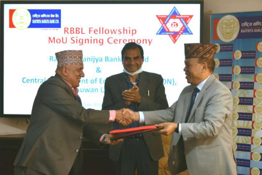 राष्ट्रिय वाणिज्य बैंक र त्रिभुवन विश्वविद्यालय अर्थशास्त्र केन्द्रीय विभागबीच सम्झौता