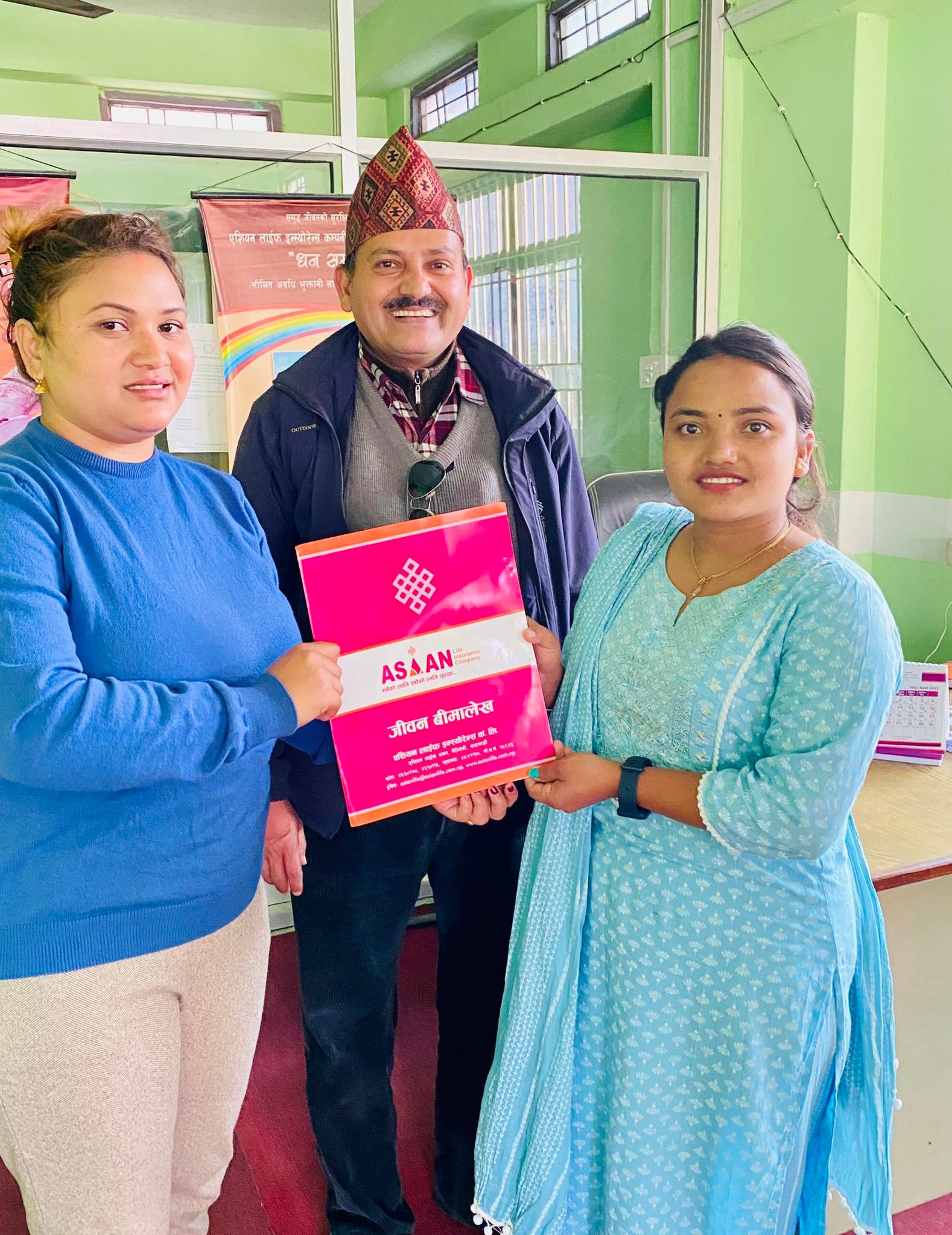 प्रेम दिवसमा भिमराजको दम्पतीले लिए १० लाखको बीमा योजना