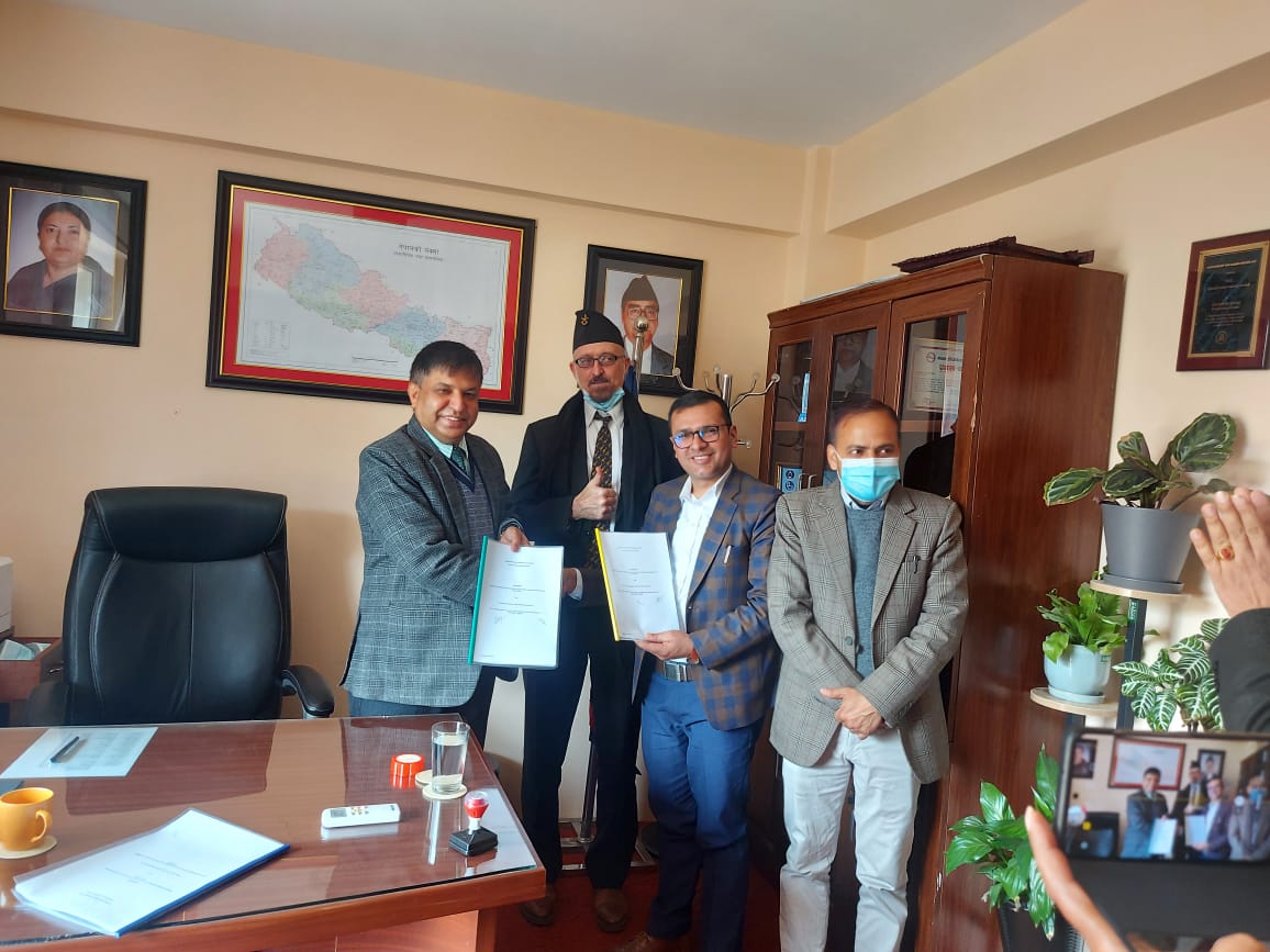 जनउत्थान सामुदायिक लघुवित्त र बैकल्पिक उर्जा प्रवर्द्धन केन्द्रबिच परियोजना कार्यान्वयन सम्बन्धी सम्झौता