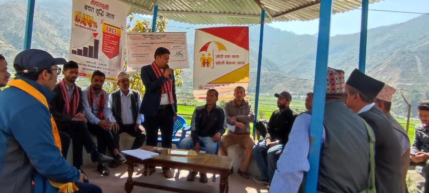 महालक्ष्मी विकास बैंकद्धारा प्रतिक्षालय निर्माणका लागि विद्यालयलाई सहयोग