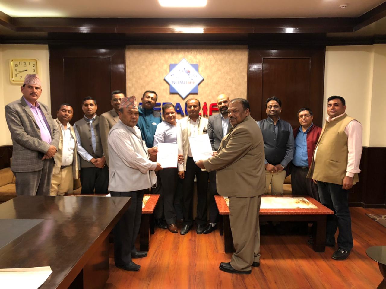 नेपाल लाइफ र अभिकर्ताहरु विचमा ११ बुँदे प्रतिबद्धता सहित विवाद टुङ्गियो, टार्गेटको स्ल्याब घट्यो