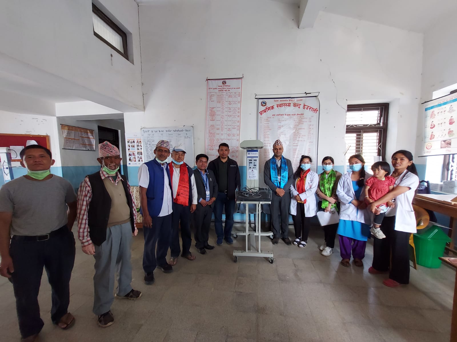 ज्योति विकास बैंकद्धारा देउराली प्राथमिक स्वास्थ्य केन्द्रलाई सहयोग