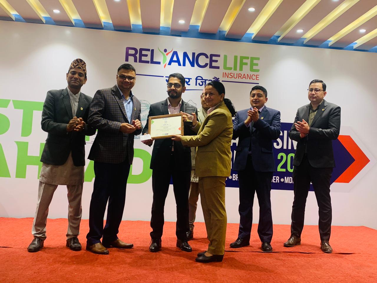 राजनितिक क्षेत्रमा सक्रिय नमिता एमडीआरटी देखि टप अफ द टेबलसम्म