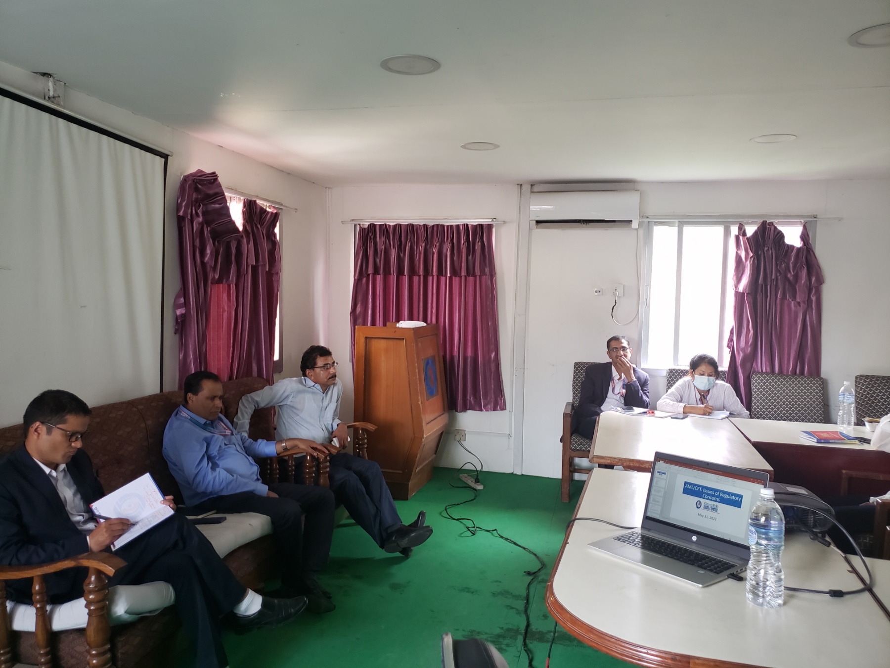 जीवन बीमा कम्पनीका परिपालन अधिकृतहरुसँग अन्तर्क्रिया, त्रैमासिक प्रतिवेदन बुझाउन निर्देशन