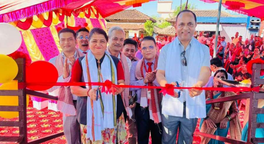 नवलपरासीको किर्तिपुरमा सनराइज बैंकले निर्माण गर्यो चौतारी