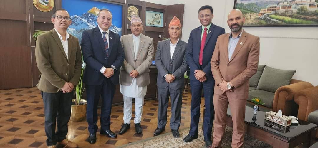 गभर्नरलाई बीमकको प्रश्न: सर्वसाधारण बीमितको बचत संकलन गर्ने बीमा कम्पनीलाई व्याजदरमा विभेद किन ?