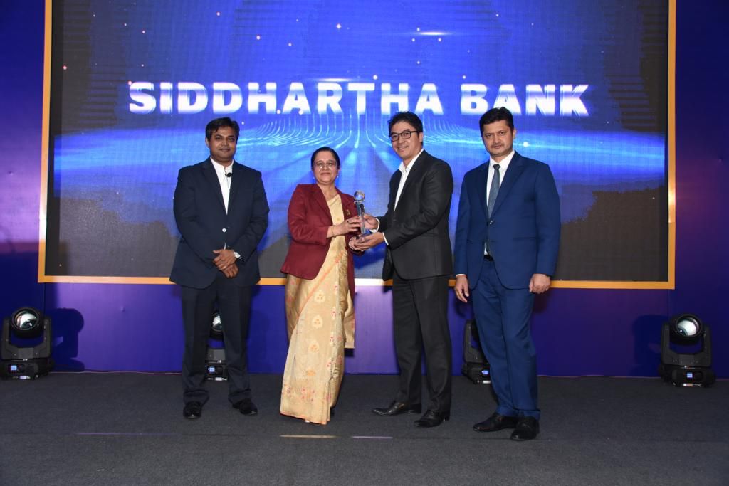 सिद्धार्थ बैंक ‘एक्सिलेन्ट इन प्रिपेड कार्ड बिजनेज २०२२’ अवार्डबाट सम्मानित