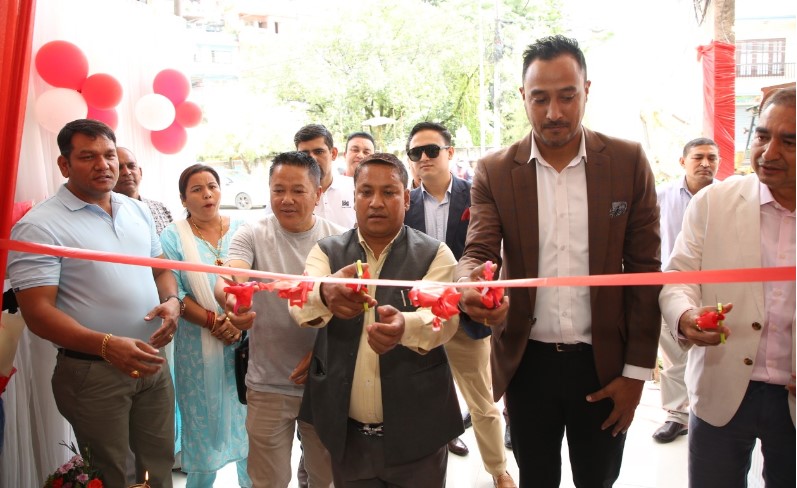 गोल्फुटारमा रेमण्डले विस्तार गर्याे सातौं शोरुम