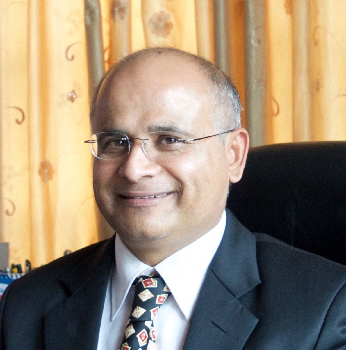 पहिचान सहित नेपाल पुनर्बीमा कम्पनीलाई स्थापित गरियो: महेश गुरागाईंसँगको अन्तर्वार्ता