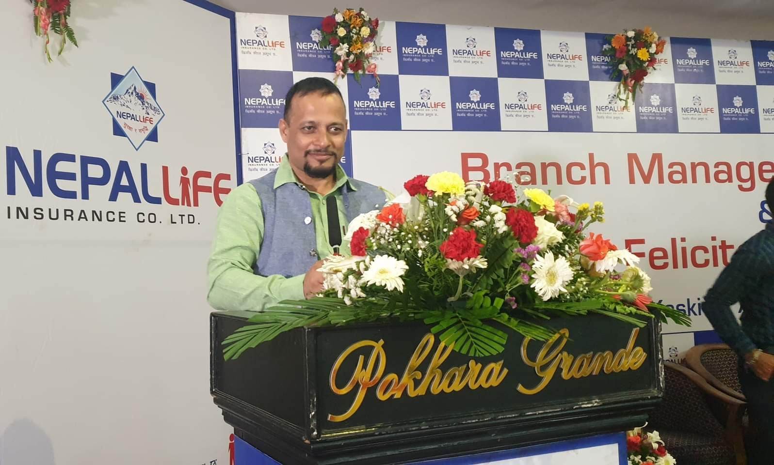 विदेशिने करोडौं बीमाङ्क रकम नेपालमै रोकिदा सरकारले कर र अभिकर्ताले रोजगारी पाएः मदन भट्ट