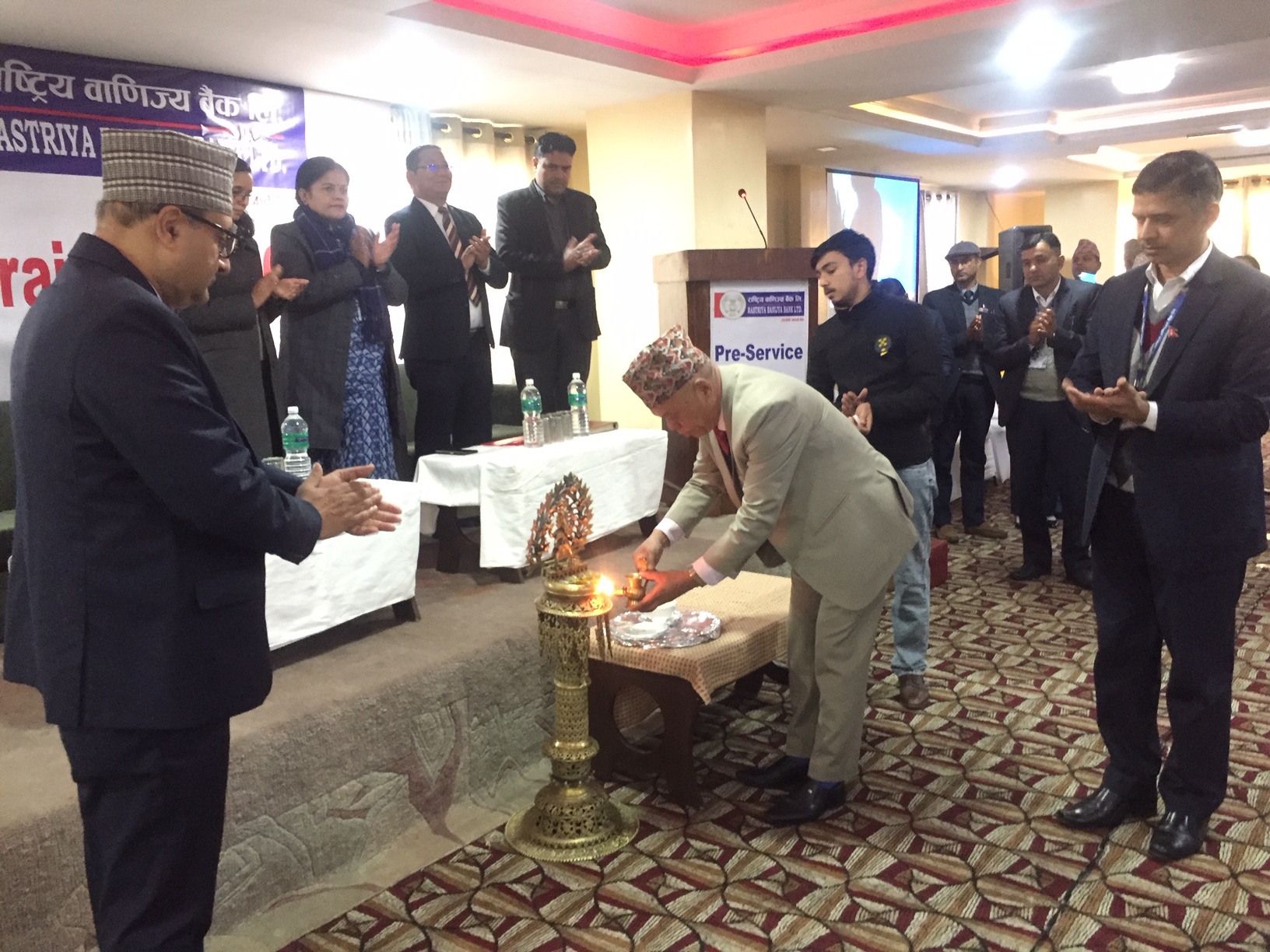 राष्ट्रिय वाणिज्य बैंकद्धारा २०० जना नवनियुक्त अधिकृतहरुलाई पूर्व सेवाकालिन तालिम प्रदान