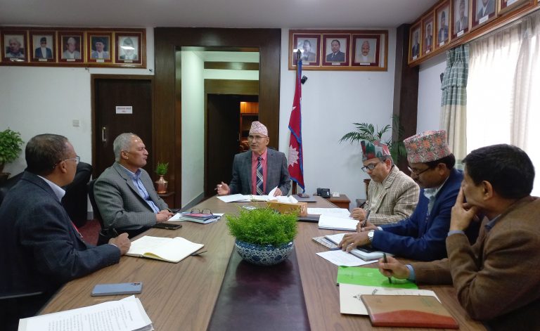 संस्थान र कम्पनीलाई तीन महिना भित्र लेखापरीक्षण सम्पन्न गर्न अर्थमन्त्रीको निर्देशन, तत्काल सम्भव छैन !