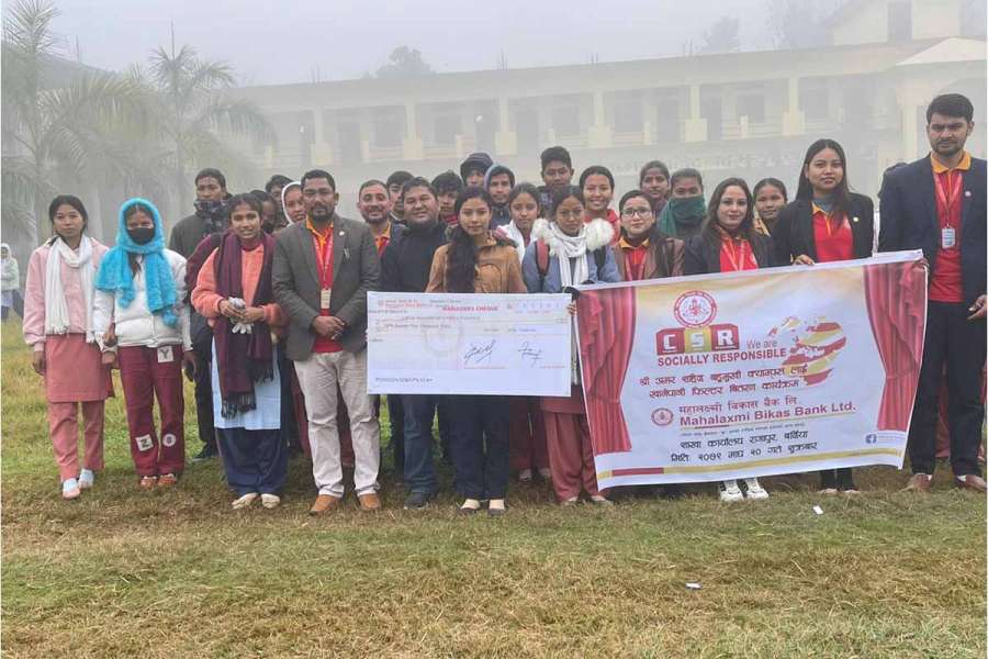 आश्रम र शैक्षिक संस्थालाई महालक्ष्मी विकास बैंकले गर्यो सहयोग