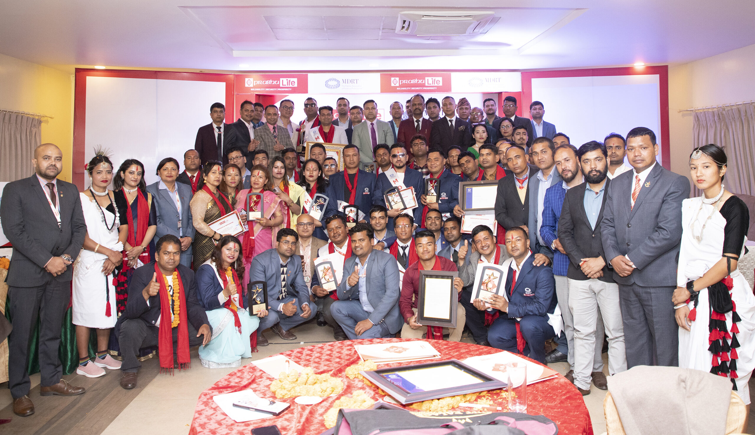 एमडिआरटी २०२३ मा योग्य अभिकर्तालाई प्रभु लाइफले गर्यो भव्य सम्मान