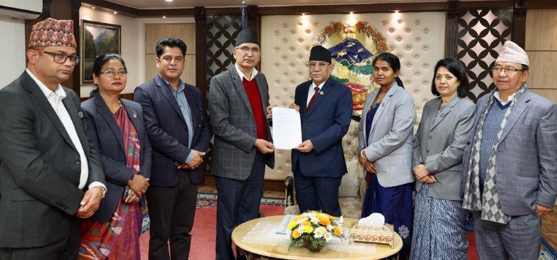 विष्णु पौडेलसहित एमालेका आठ मन्त्रीले दिए राजीनामा