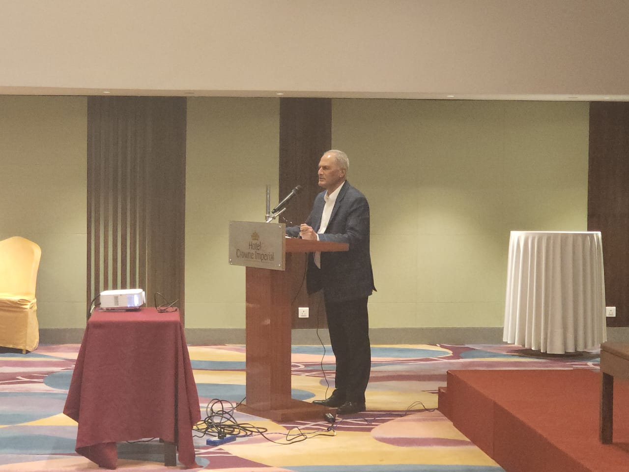 बीमा कम्पनीलाई विदेशमा शाखा खोल्न दिने विषय नियमावलीमा समेटिनुपर्छ,कञ्जुस्याइँ गर्नुहुँदैन: अध्यक्ष सिलवाल