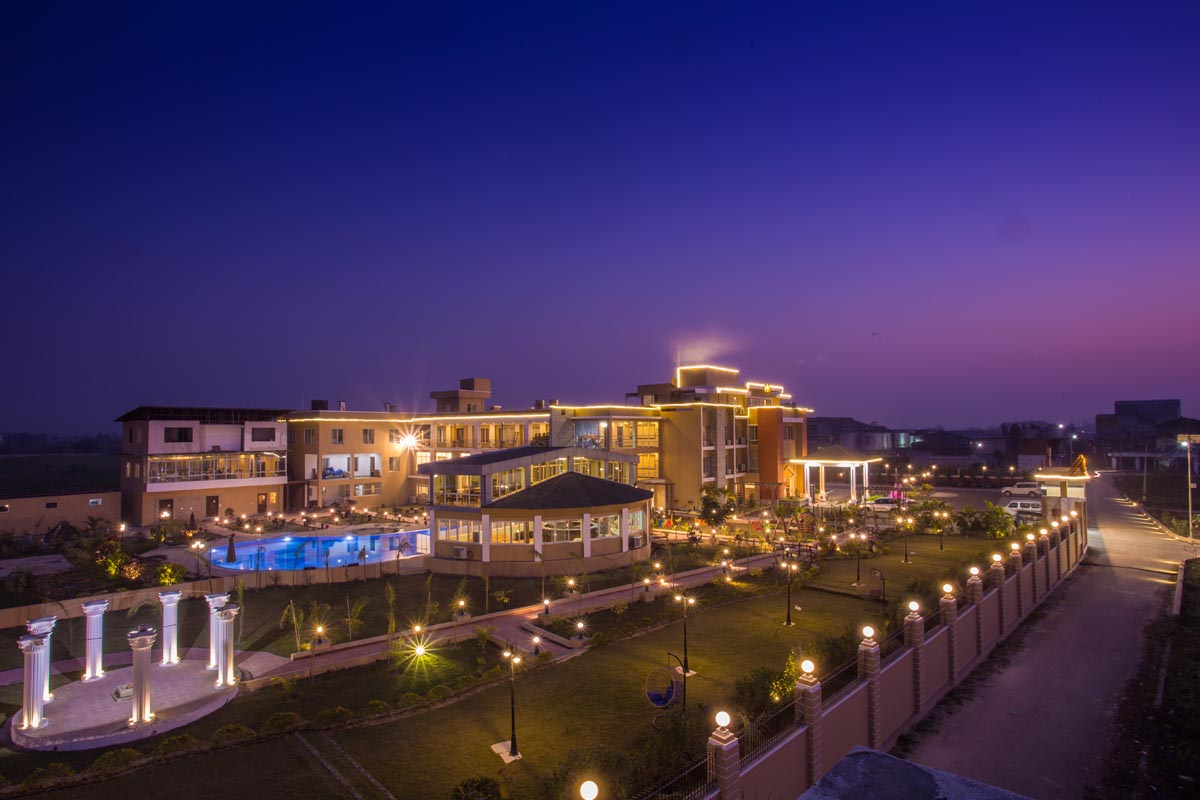 From the IPO, Rs. What was the rating of Hotel Ichcha, which is preparing to raise Rs 30 crore?