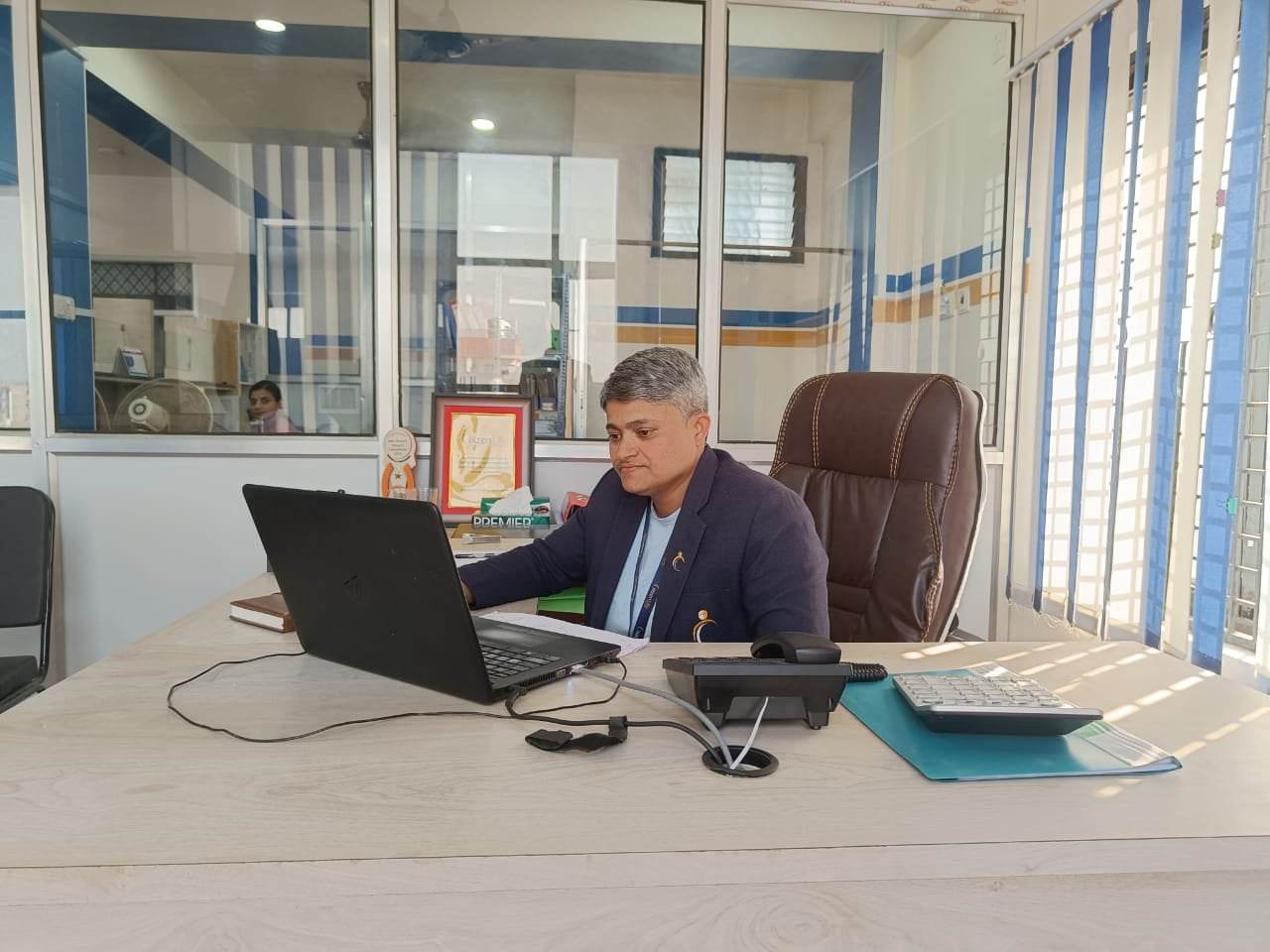 स्वास्थ्य क्षेत्रलाई बिट मार्दै अभिकर्ता पेशामा जम्ने सोचमा छुः सिनियर एजेन्सी म्यानेजर रिता पाण्डेय