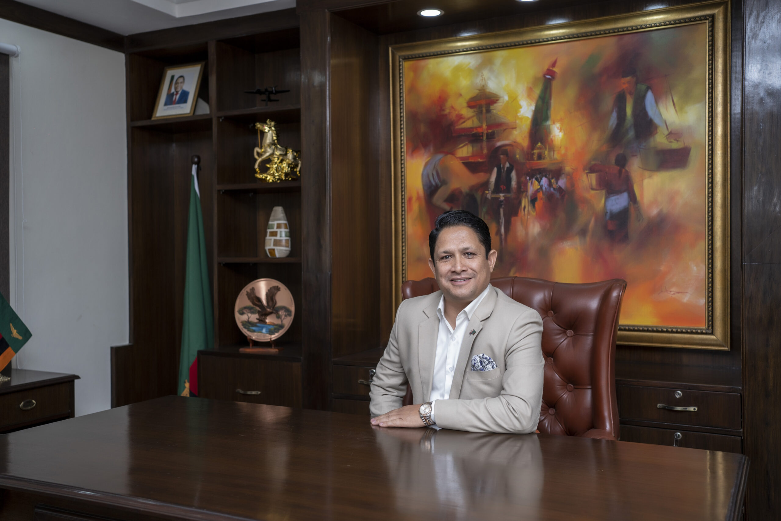 अहिलेको झण्झटिलो कानूनी प्रावधानले गर्दा वैदेशिक लगानी भित्र्याउन धेरै कठिन छ, देशबन्धु वस्नेत सँगको अन्तर्वार्ता