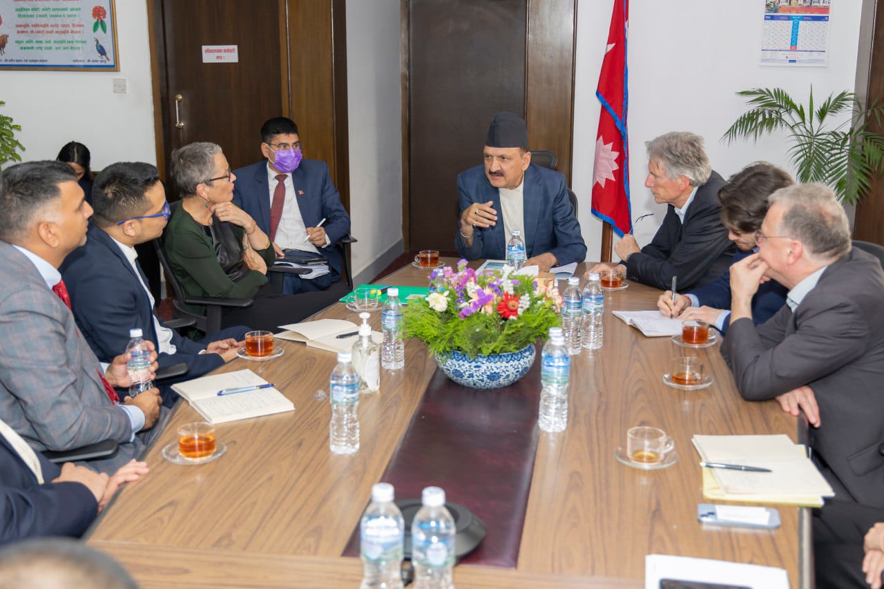 नेपालमा लगानी विस्तारकालागि अन्तर्राष्ट्रिय क्षेत्रमा लगानी गर्ने वित्तीय संस्थाका लगानीकर्ताहरुसंग अर्थमन्त्रीको छलफल