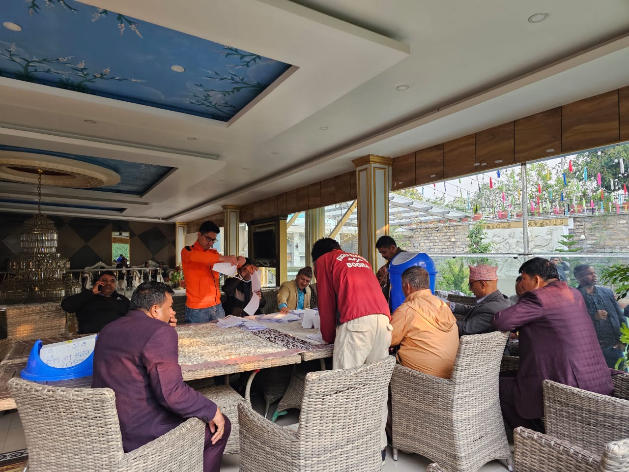 विवादका बीच सम्पन्न अभिकर्ता संघकाे चुनावको मतगणना शुरू,४५ पदमा ५९ जनाकाे उम्मेदवारी