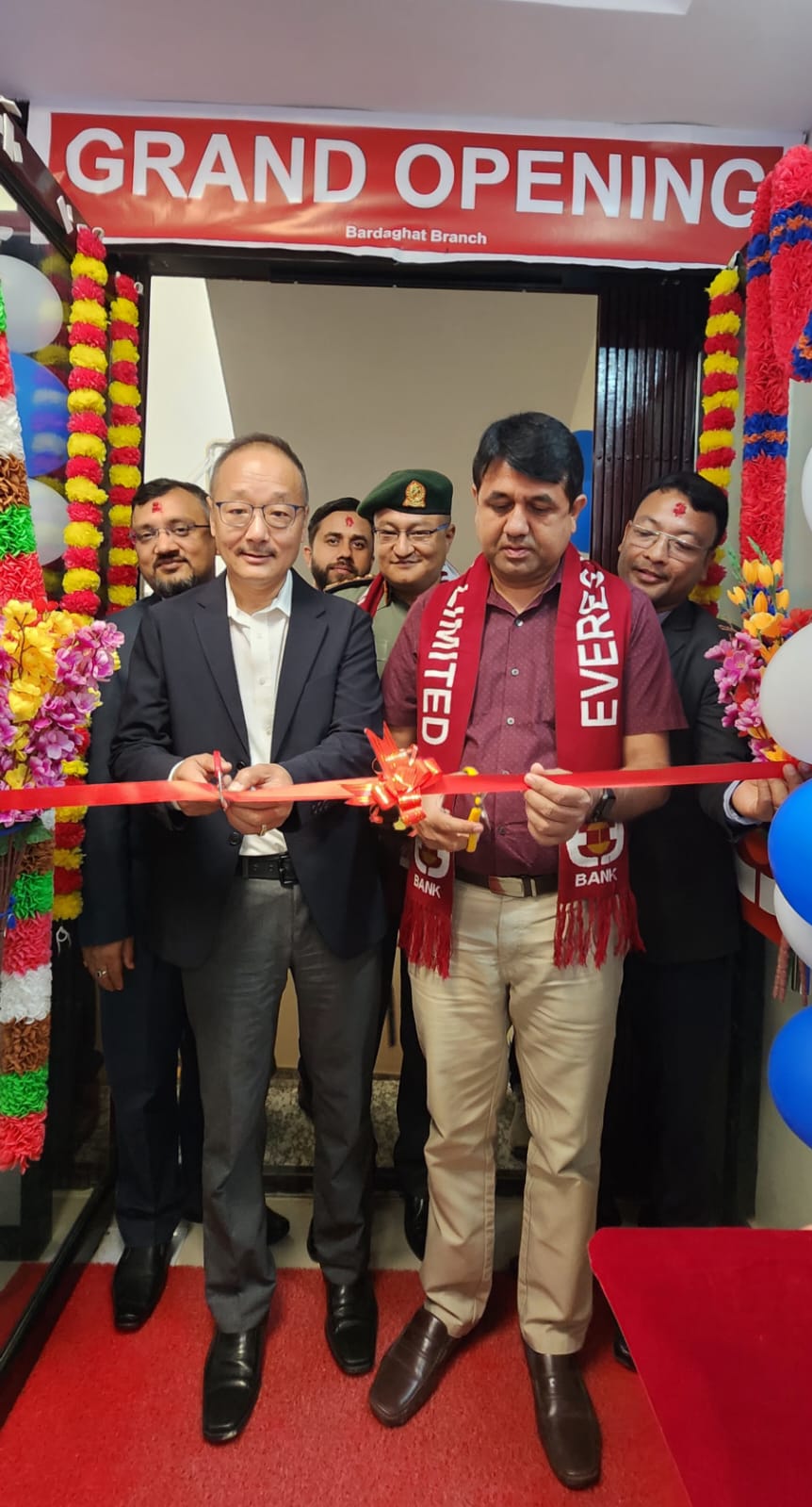 एभरेष्ट बैंकको १२५ औं शाखा बर्दघाट नवलपरासीमा उद्घाटन