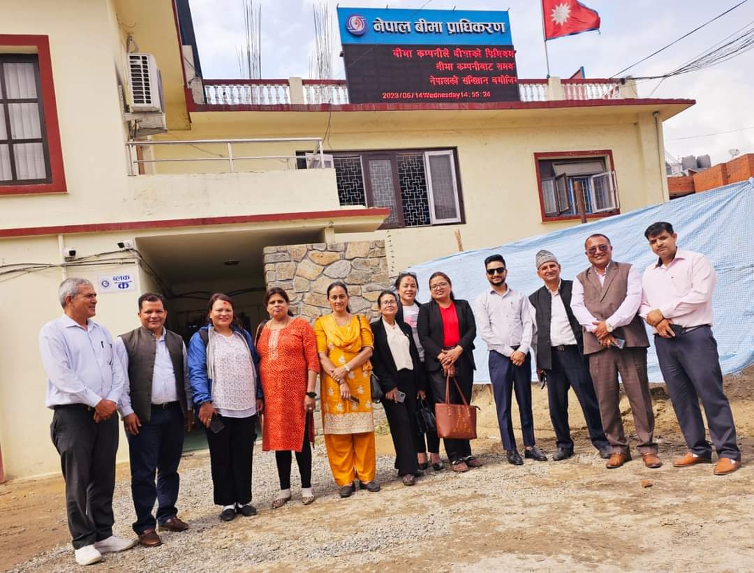 बीमा नियमावली पेशागत हित विपरित भएको भन्दै अर्थमन्त्रालयबाट फिर्ता ल्याउन अभिकर्ता संघको १५ बुँदे ज्ञापनपत्र