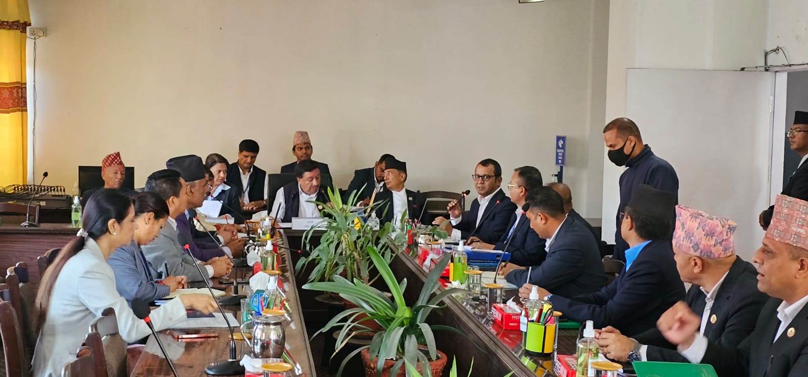 अर्थसमितिले रोकिएको नयाँ ब्रोकर लाइसेन्स प्रकृयाँ अगाडी बढाउन दियो निर्देशन