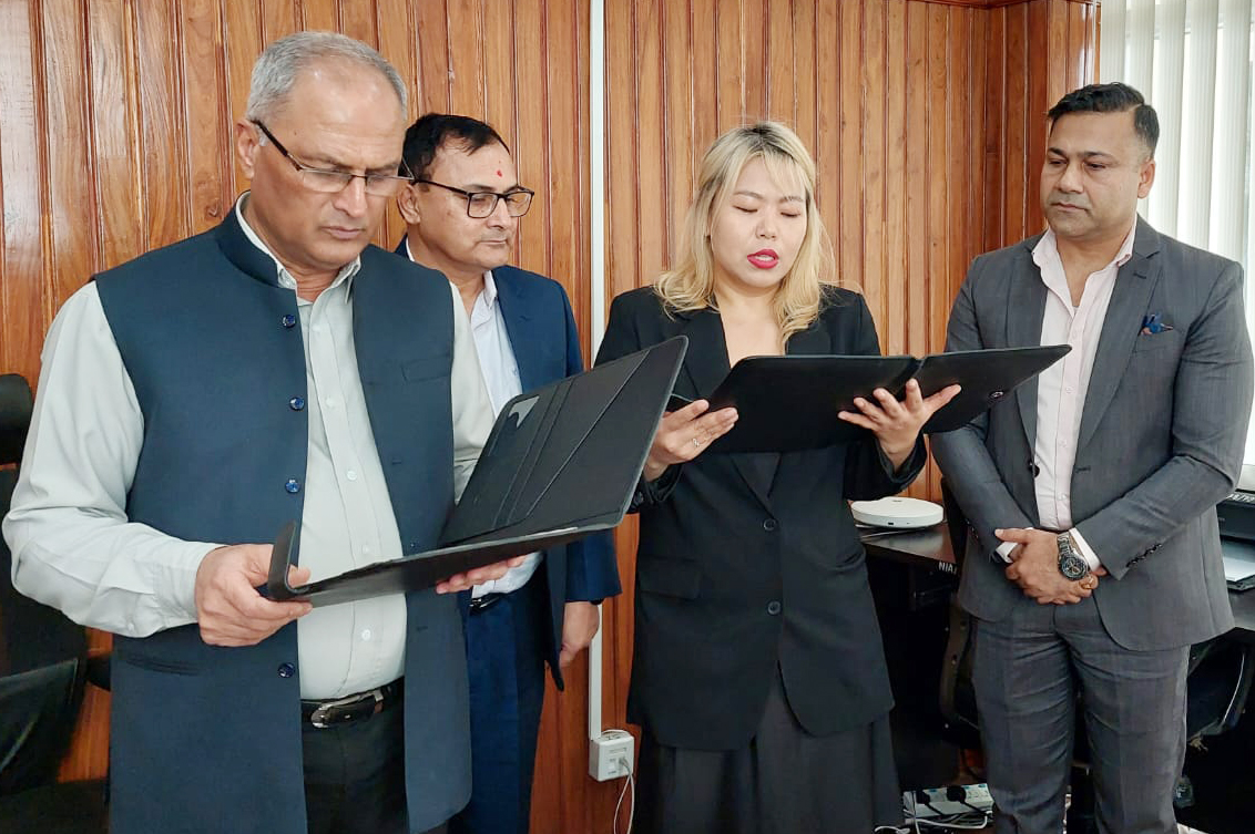 प्रभु लाइफकी नवनियुक्त अध्यक्ष शिक्षा भट्टचनले लिइन् सपथ