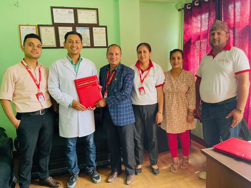 प्रभु बैंकका ग्राहकले धुलिखेल डेण्टल केयरको सेवामा छुट पाउने