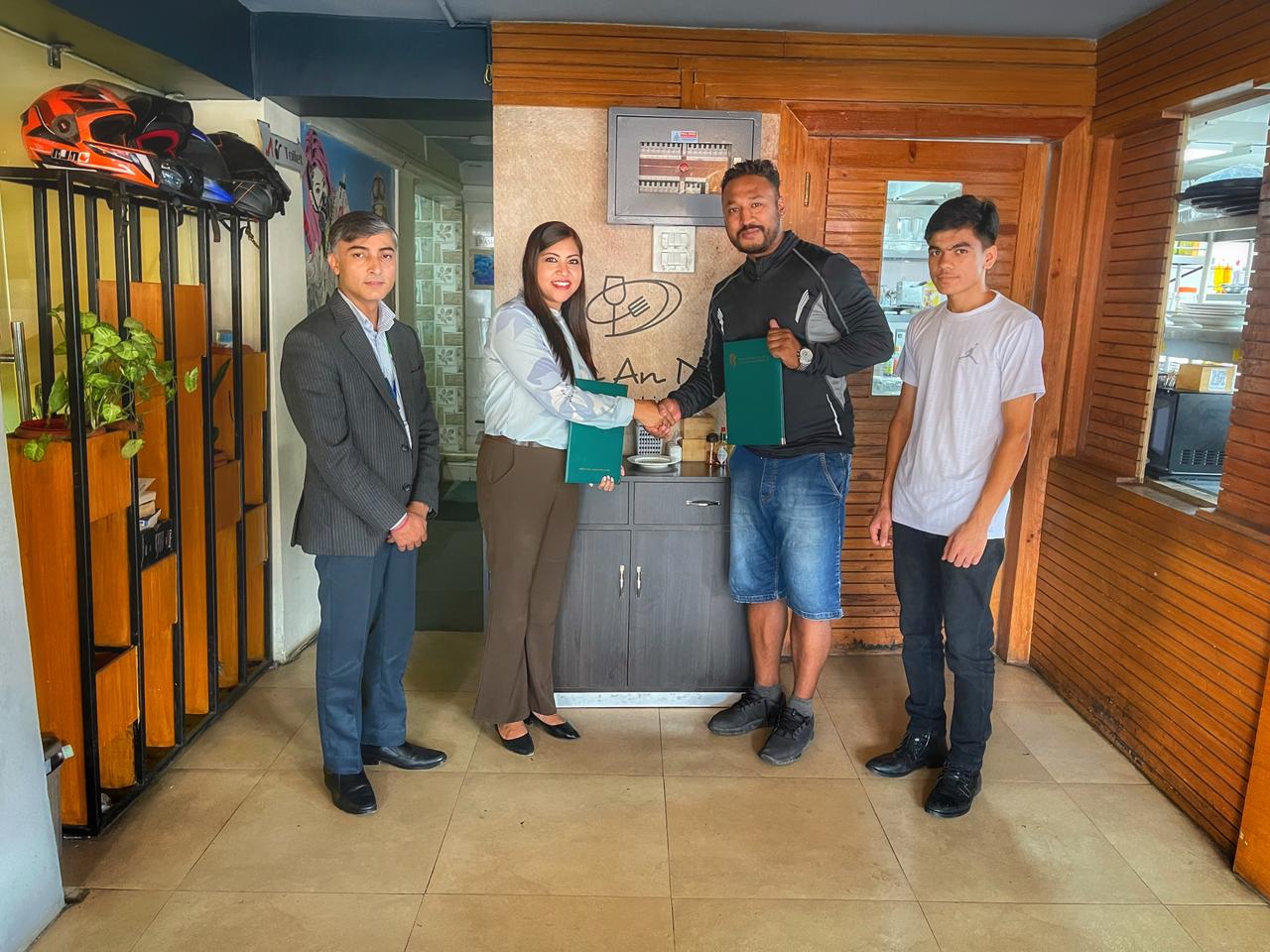 कामना सेवा विकास बैंकका ग्राहकले डोच एण्ड डोरिस रेस्टुरेन्टमा छुट पाउने