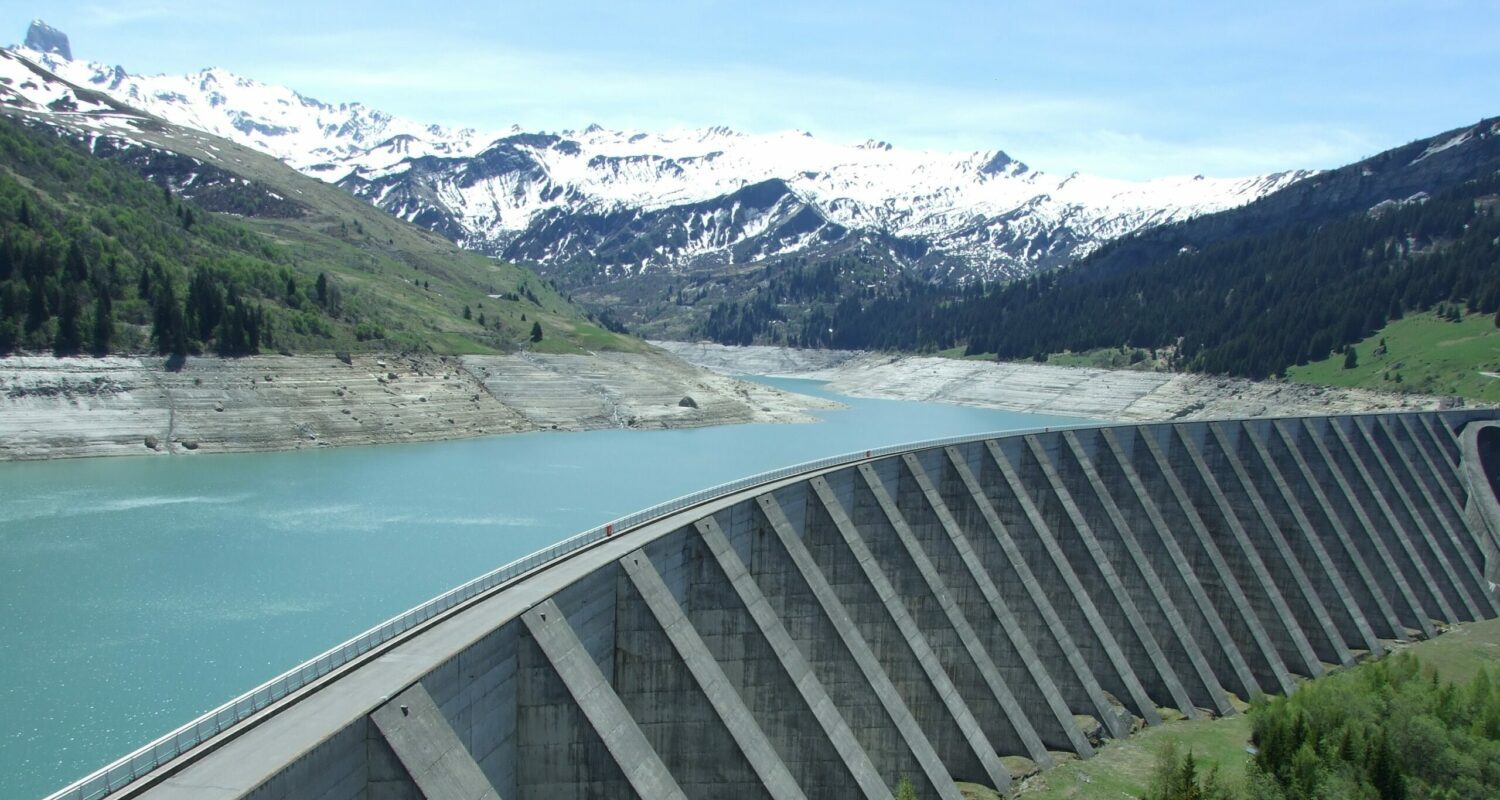 दुई जलविद्युत आयोजनामा लगानीका लागि विद्युत उत्पादन कम्पनीको आह्वान