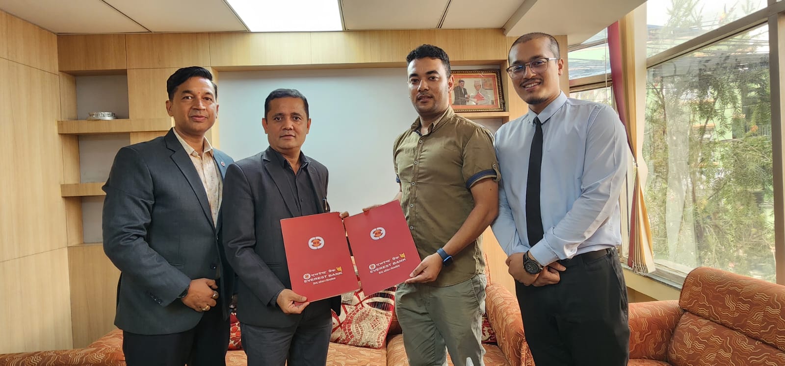 एभरेष्ट बैंकमा आबद्धले निरभाना फिजियोथेरापीमा विशेष छुट पाउने