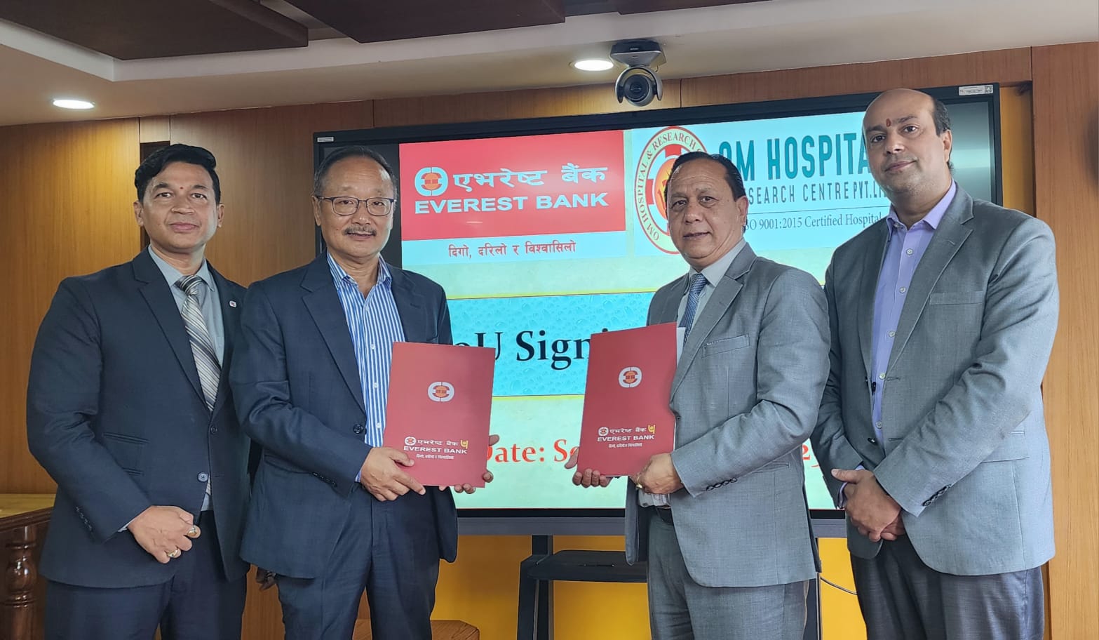एभरेष्ट बैंकका ग्राहकले ओम अस्पतालको सेवामा विशेष छुट पाउने
