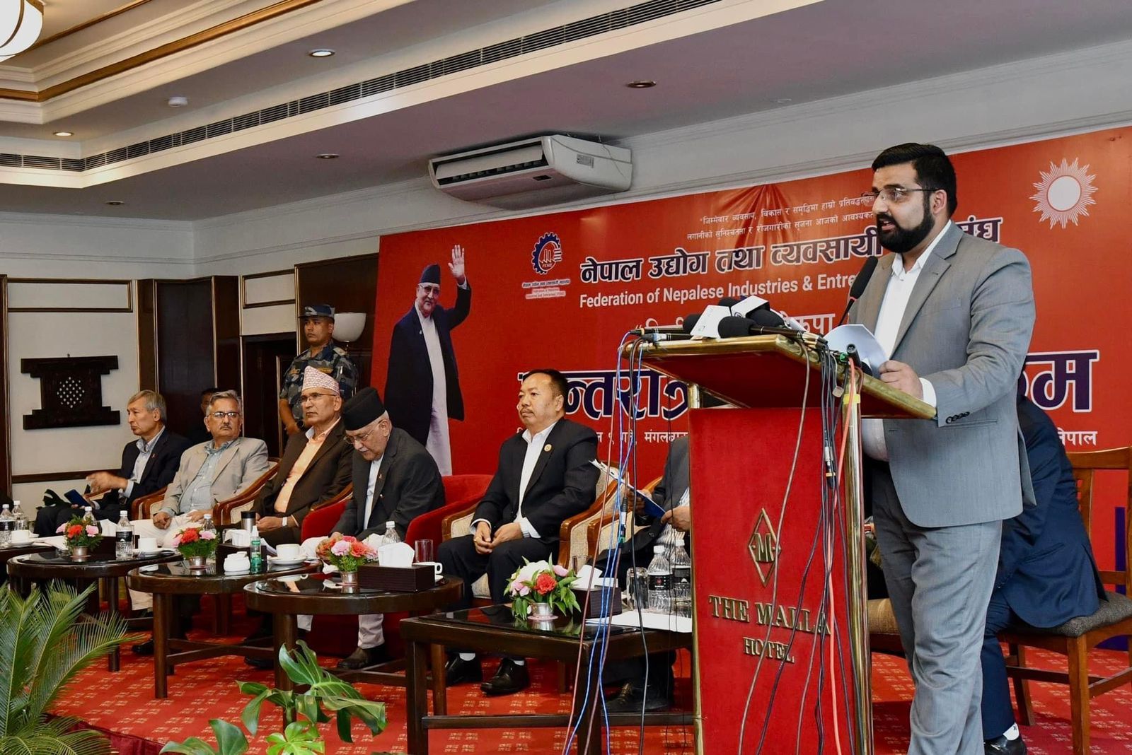 अध्यक्ष ढकालले भने, ‘सरकारी नीतिका कारण ५९ लाख लगानीकर्ता सडकमा आएका छन्’