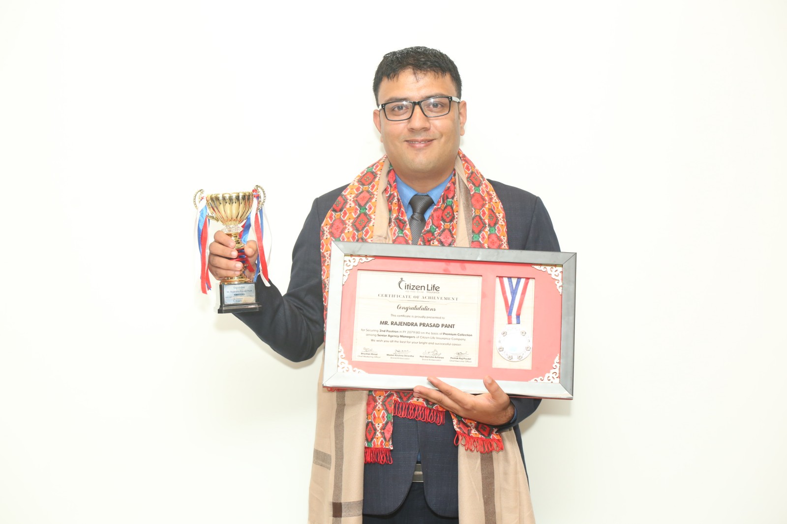 ‘बीमा अभिकर्ता बनेपछि मेरो दृष्टिकोण नै बदलियो, चौतर्फी अवसरहरु देख्न पाए´: राजेन्द्र पन्त