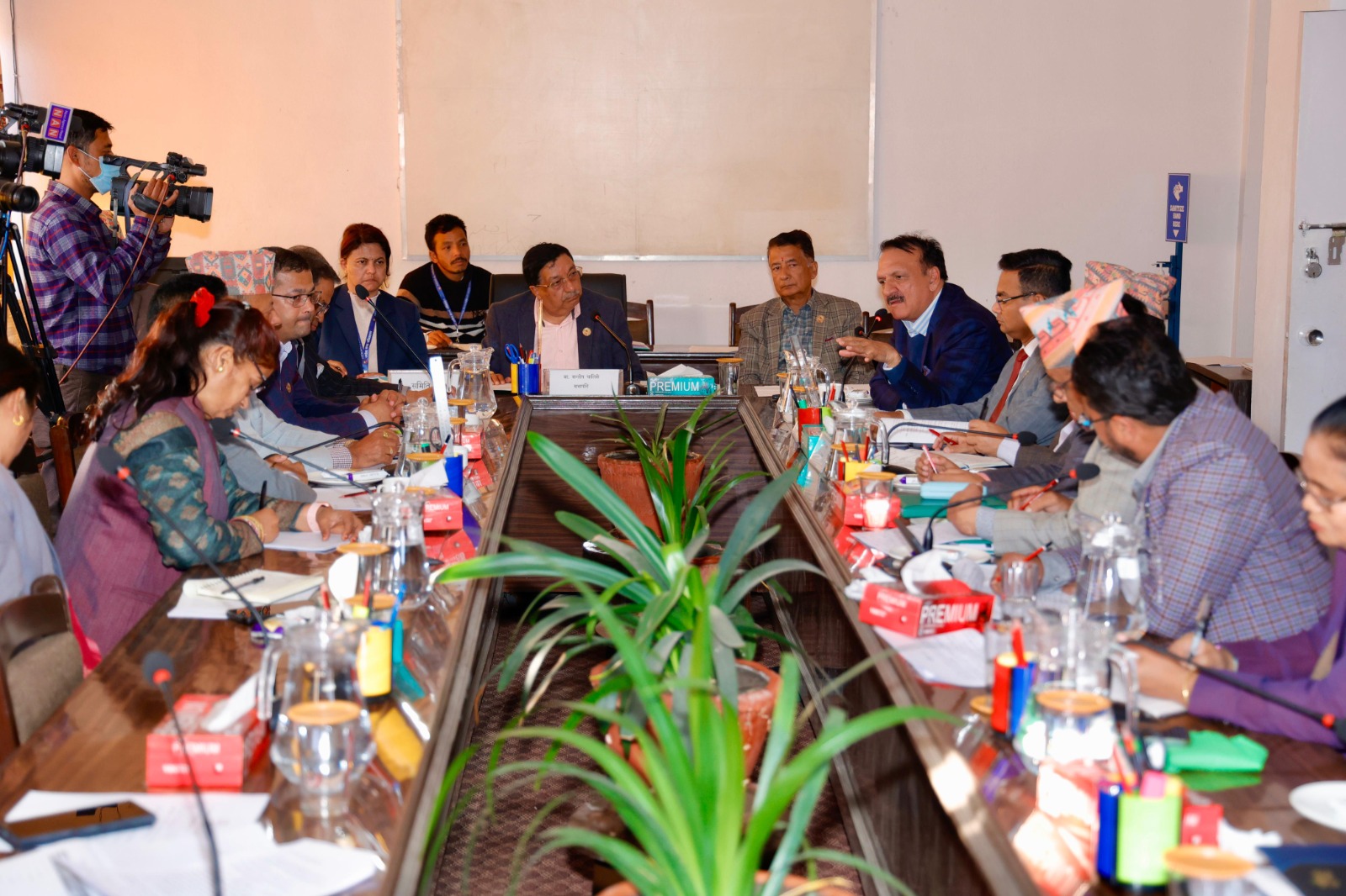 आर्थिक सुधारका ठोस आधार सिर्जना भएको छः अर्थमन्त्री डा. महत