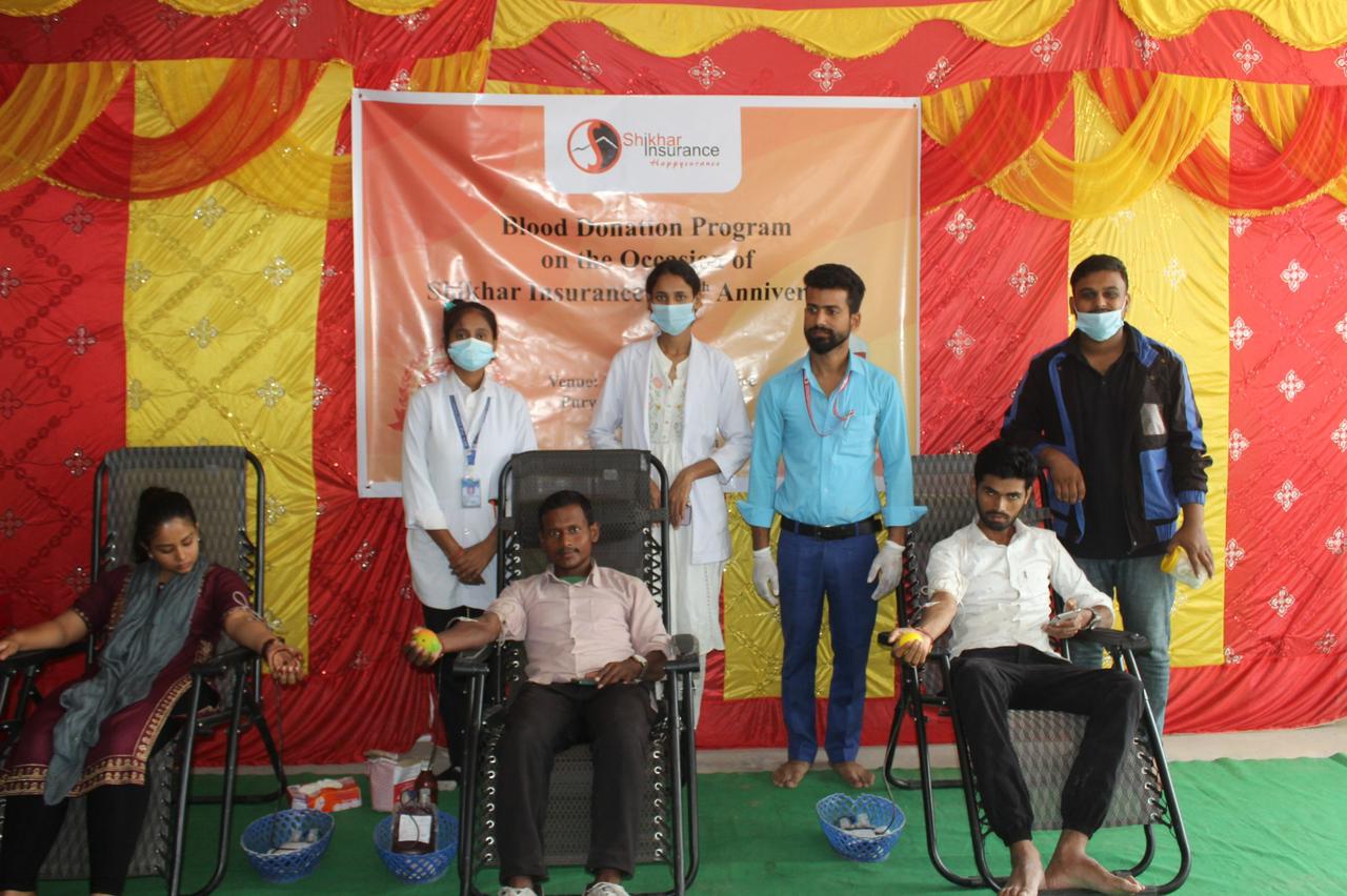 शिखर इन्स्योरेन्सको १९औं वार्षिकोत्सवको अवसरमा लाहान शाखाद्वारा रक्तदान कार्यक्रम सम्पन्न