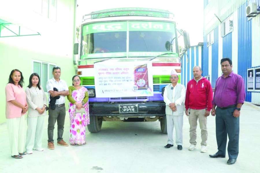 भूकम्प पीडितलाई आरजु राईस मिलद्वारा ५०० बोरा चामल सहयोग