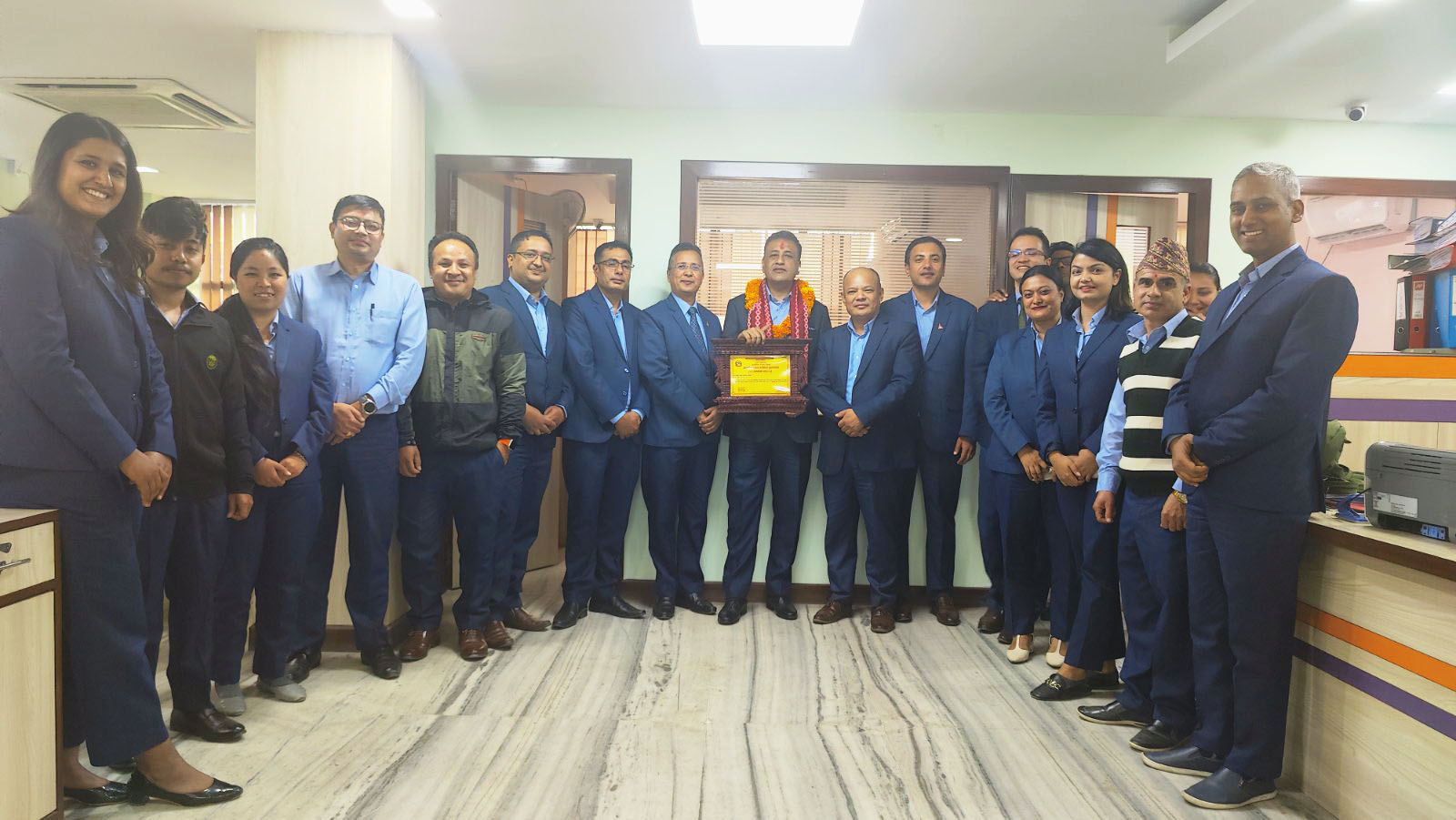 सर्वाधिक करदाताकारुपमा एशियन लाईफ इन्स्योरेन्स सम्मानित