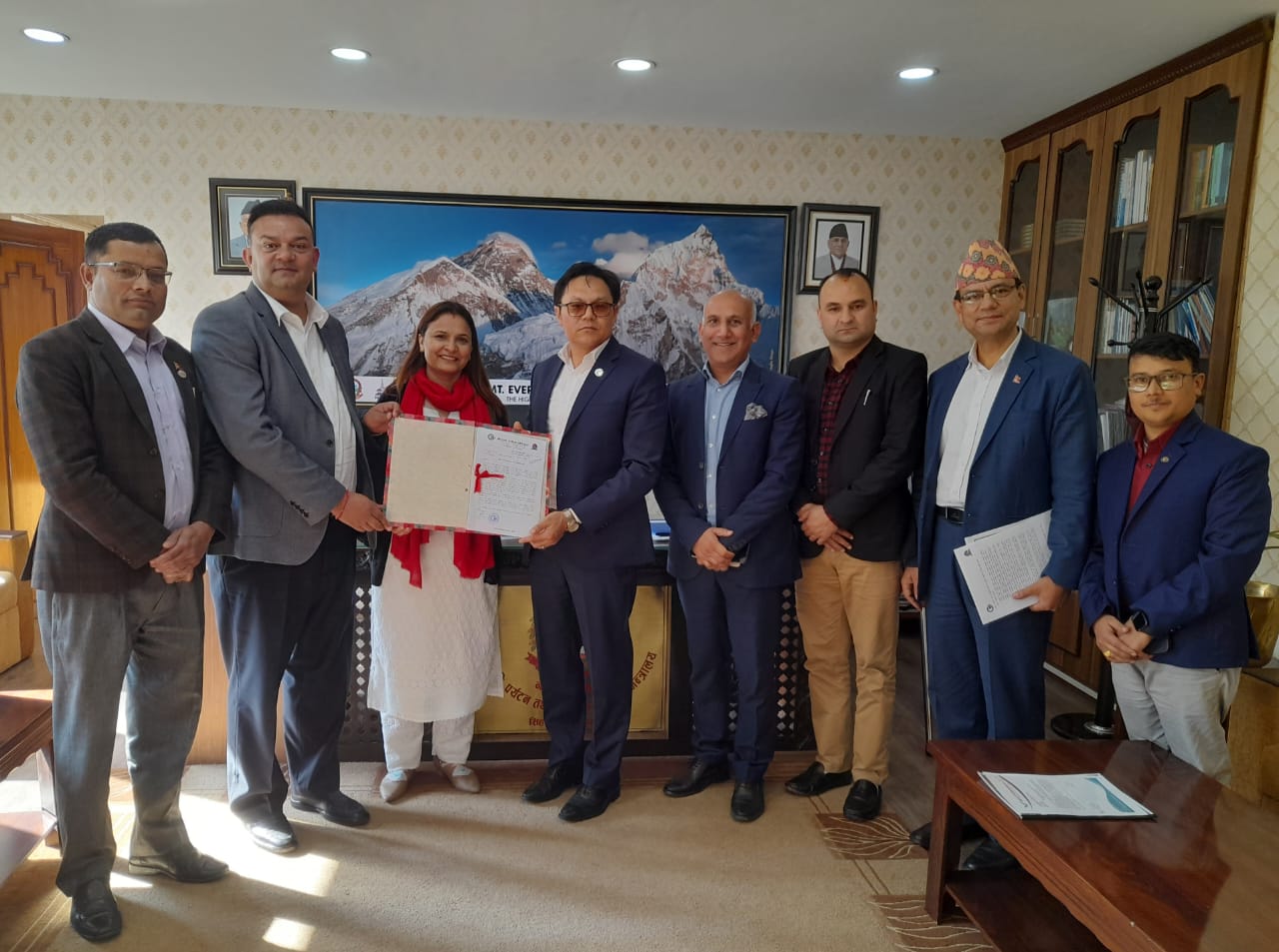 नेपाल उद्योग परिसंघले संघीय पर्यटन ऐनका लागि मन्त्रीसमक्ष पेश गर्यो सुझाव