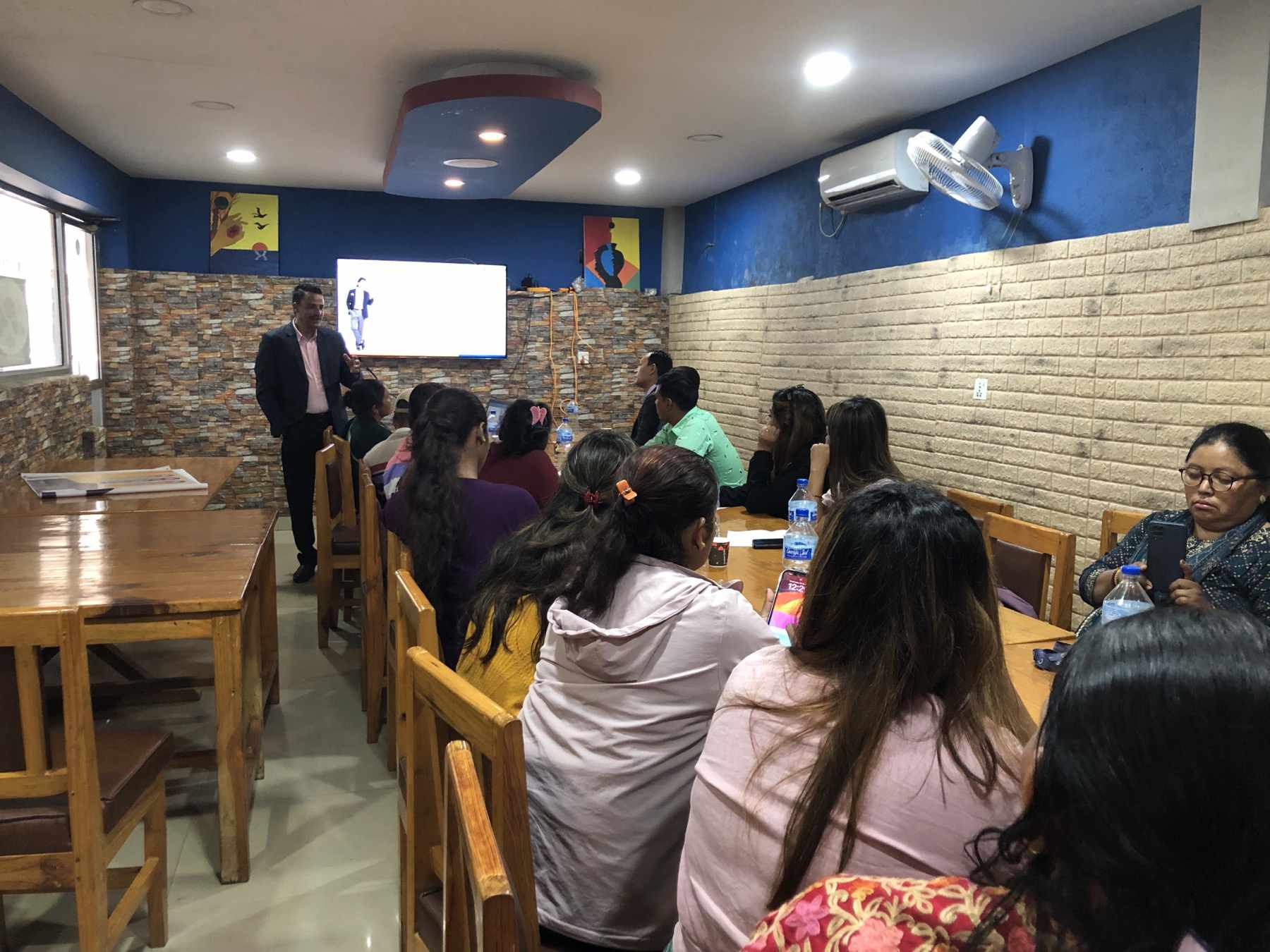 एजेन्सी म्यानेजरहरुसँग सूर्यज्योति लाइफ नारायणगढ शाखाको अन्तरक्रिया सम्पन्न