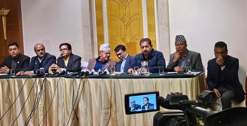 बिनाआधार उद्योगहरुको लाइन काट्ने कुलमान घिसिङमाथि कारबाही गर्न उद्योगी-व्यवसायीको माग